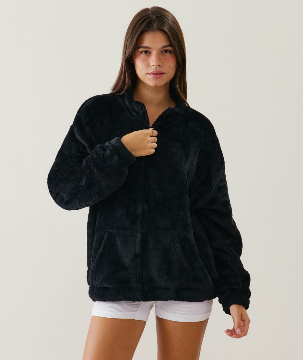 Veste polaire à motifs cœurs;