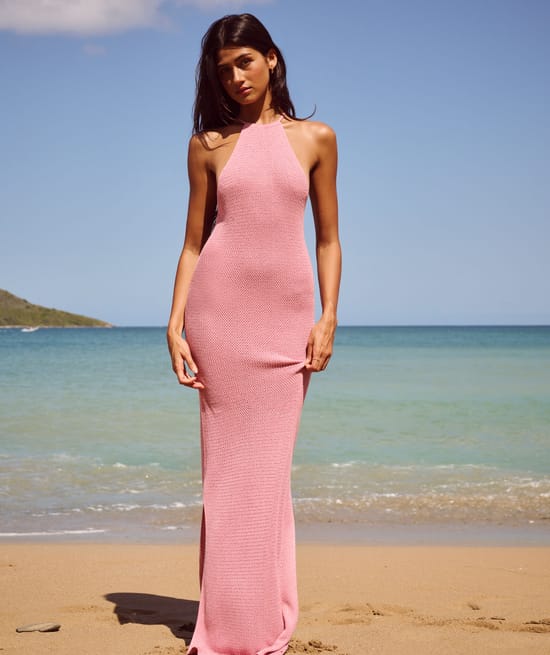 Long backless dress in crochet and shiny lurex;