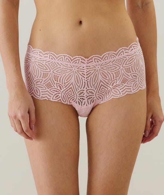 Cheeky en dentelle;