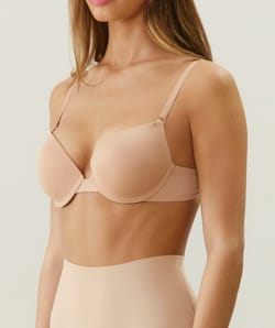 Soutien-gorge ampliforme en microfibre;
