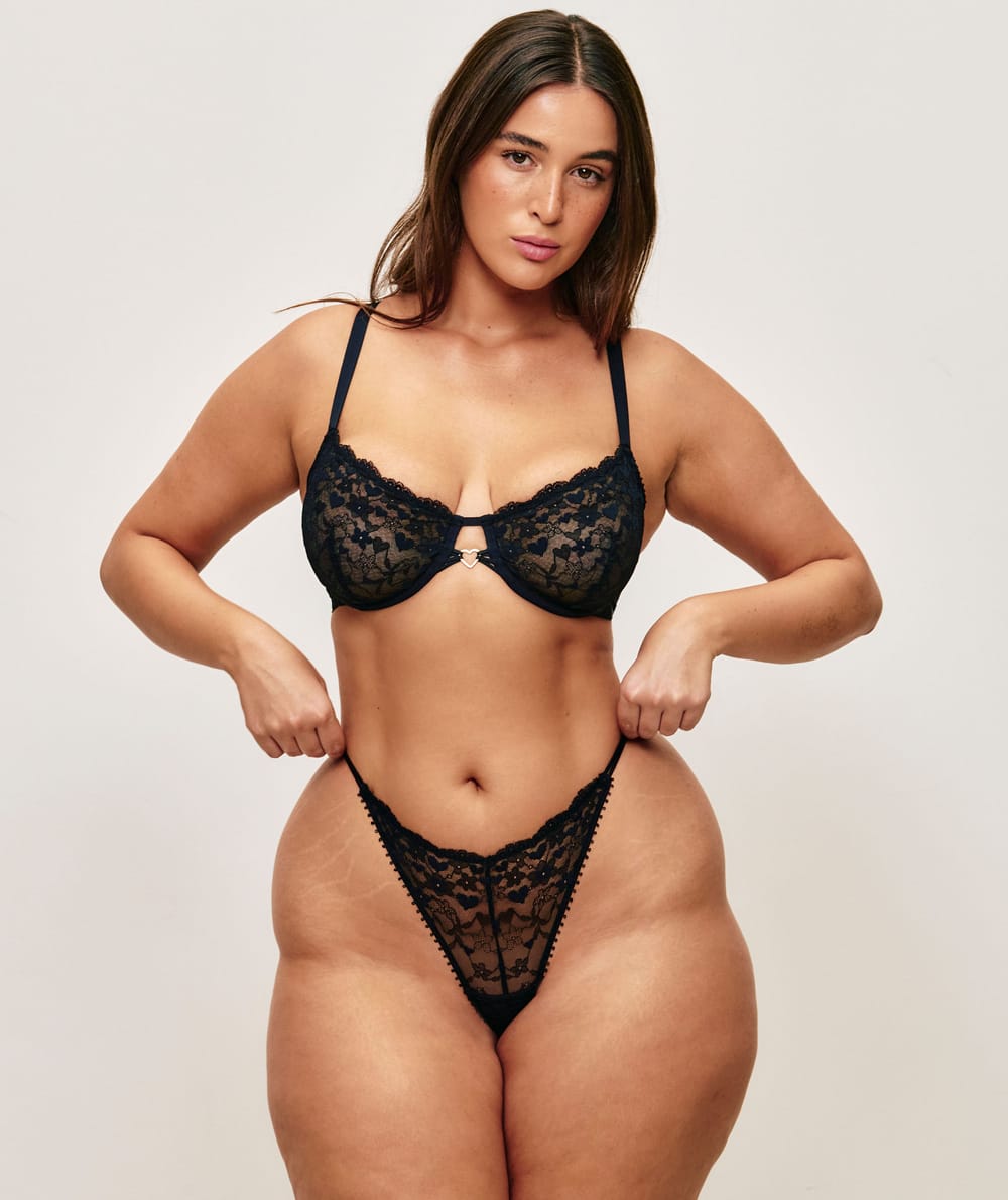 Soutien-gorge corbeille en dentelle;