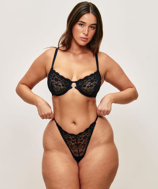 Balconette lace bra;