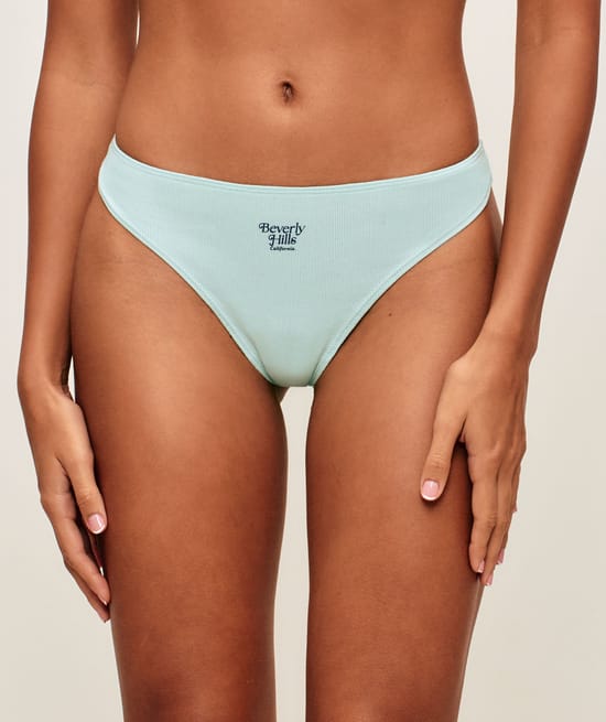 Pack of 3 cotton strings;