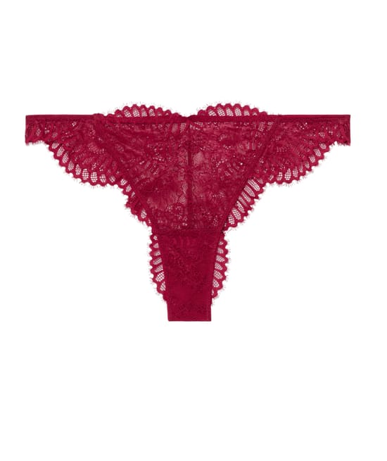 Tanga en dentelle;