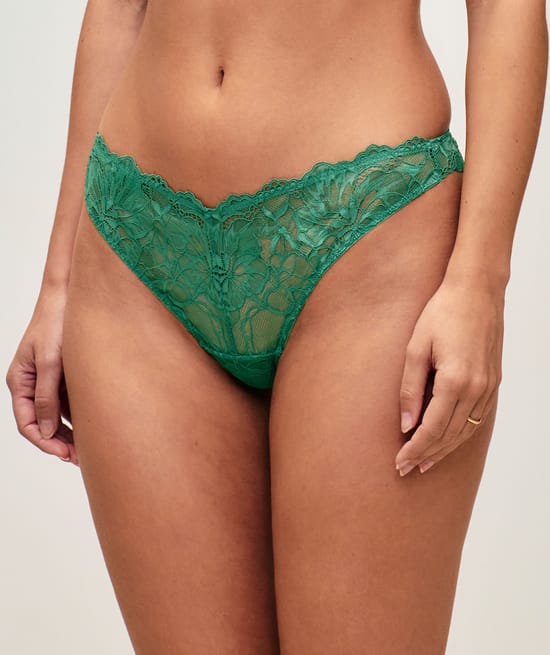 Lace thong;