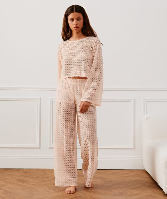 Crochet trousers;