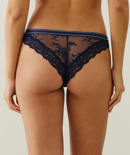 Lace thong;
