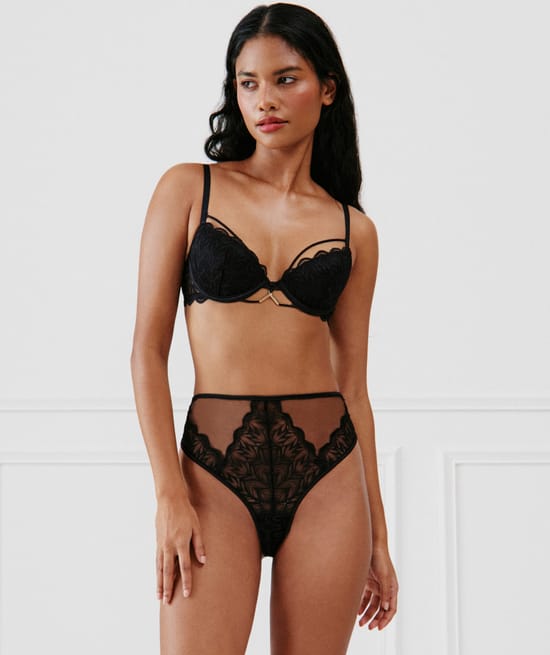 High-rise lace tanga;