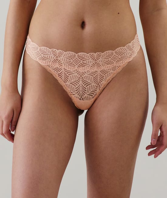 Lace thong;