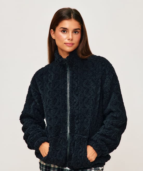 Veste en polaire torsad&eacute;e;