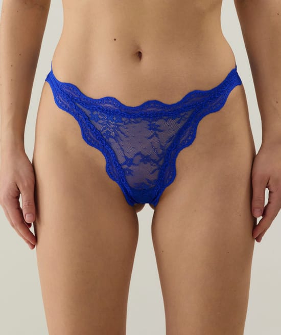 Tanga en dentelle;