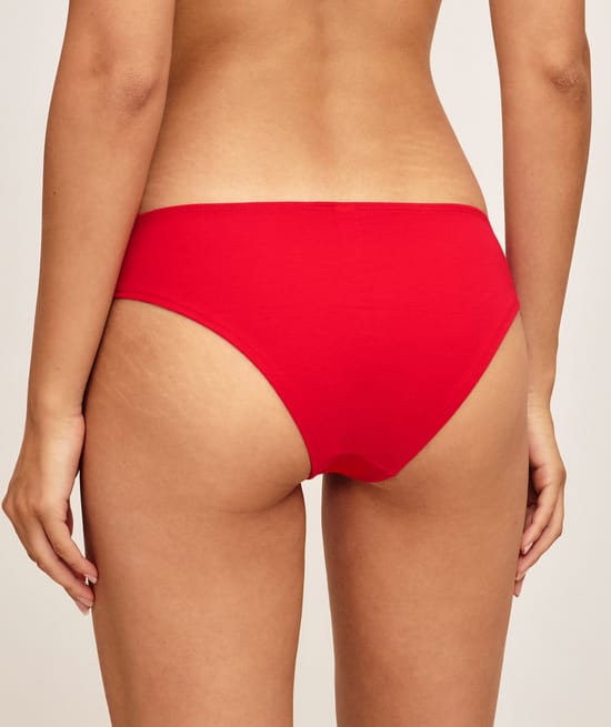 Set of 7 cotton panties;