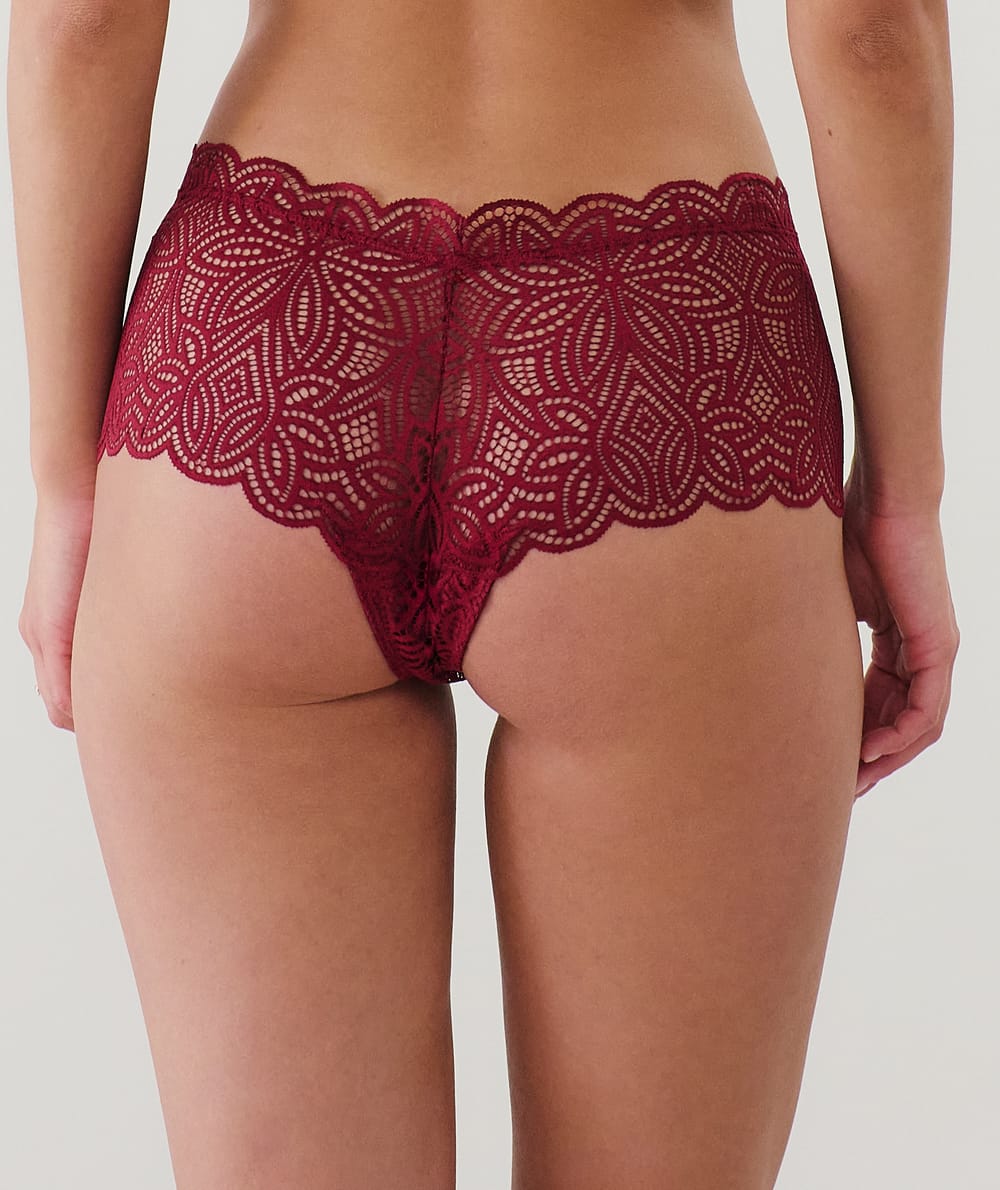 Cheeky en dentelle;