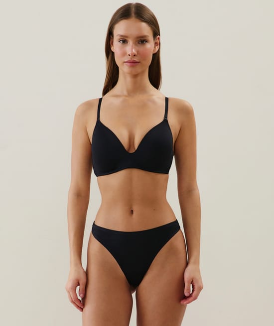 Wireless push-up bra in microfibre;