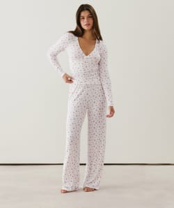 Floral pattern pointelle trousers;