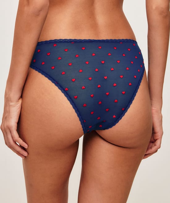 Mesh panties with embroidered hearts;