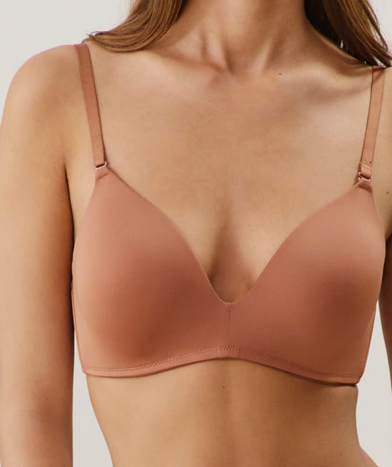 Wireless push-up bra in microfibre;