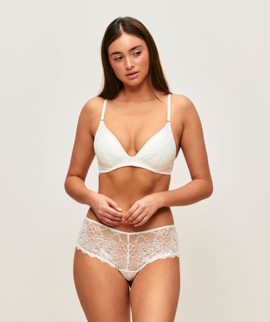 Satin and lace push-up bra;