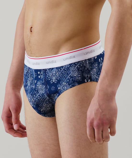 Cotton brief with patterns;