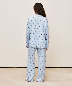 Ensemble chemise et pantalon &agrave; rayures et petits chiens;