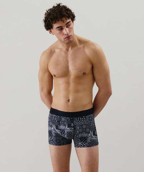 Cotton boxer shorts with pattern;