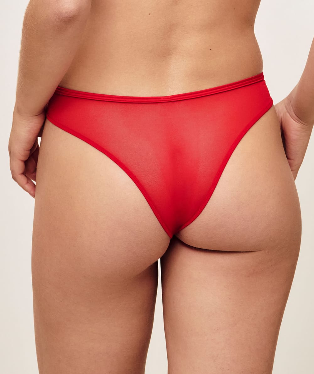 Tanga en tulle avec broderies;