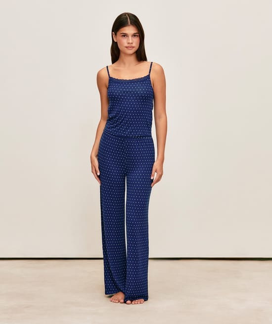 Polka dot jersey pants;