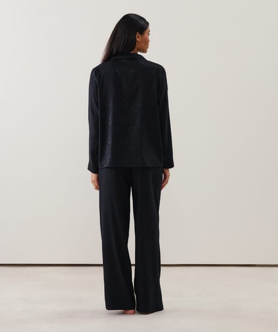 Chemise en satin à motifs;