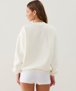 Fleece sweatshirt with embroidery;