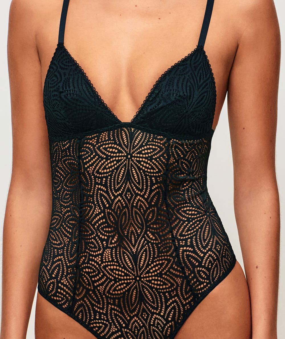 Body string in floral lace;