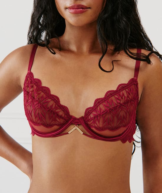 Lace balconette bra;