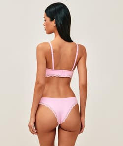 Tanga en microfibre et dentelle;