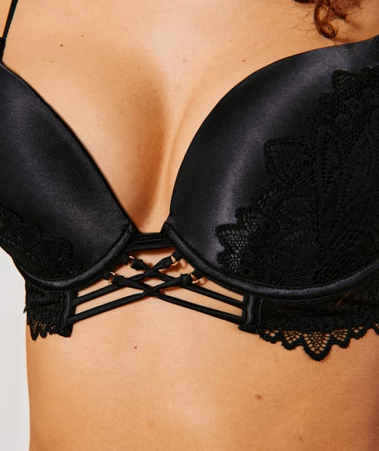 Soutien-gorge ultra push-up en dentelle;