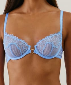 Sujetador balconette de encaje;