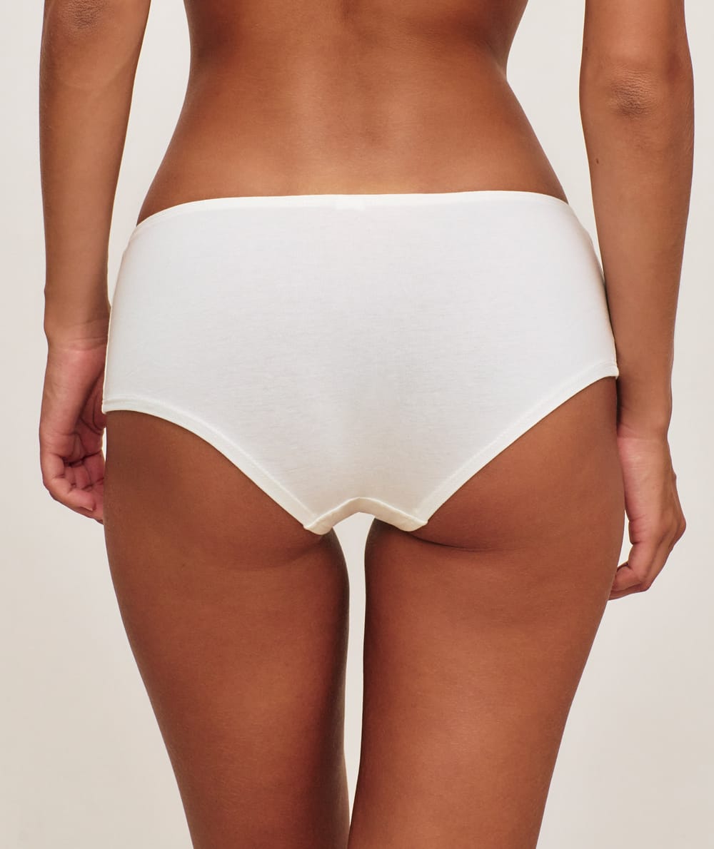 Set of 3 cotton patterned shorts;