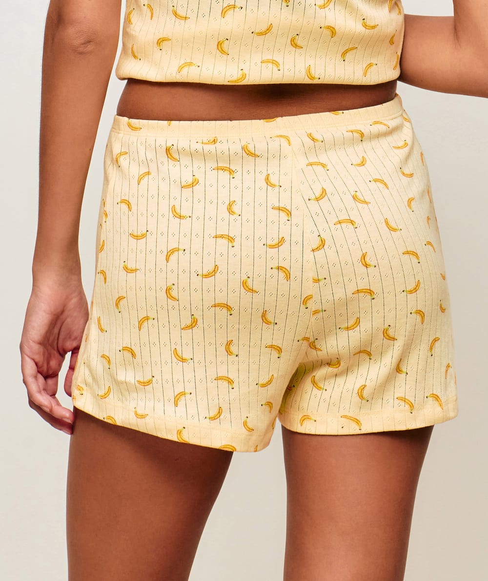 Short in printed pointelle bananas;