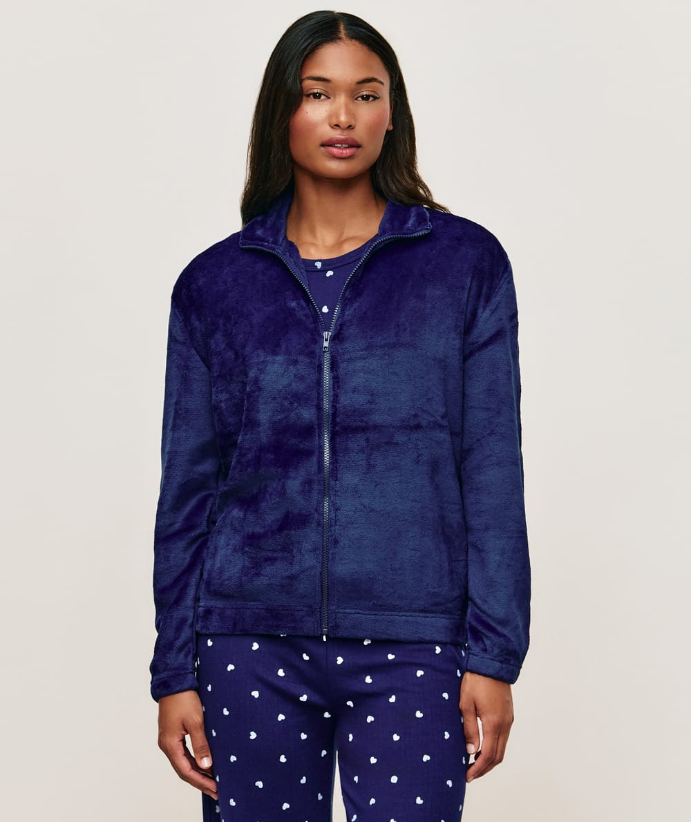 3-piece set t-shirt, trousers and jacket;