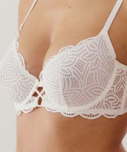 Lace balconette bra - ecru;