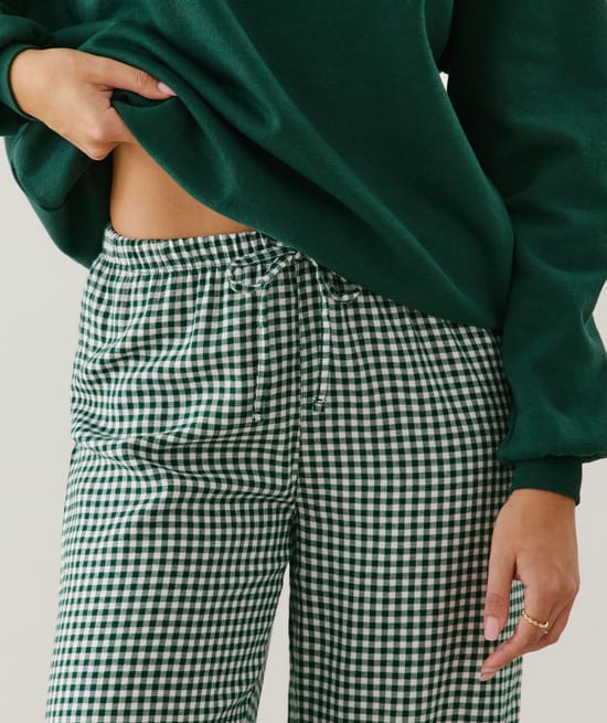 Ensemble sweatshirt molleton et pantalon flanelle;