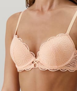Sujetador push-up de encaje;