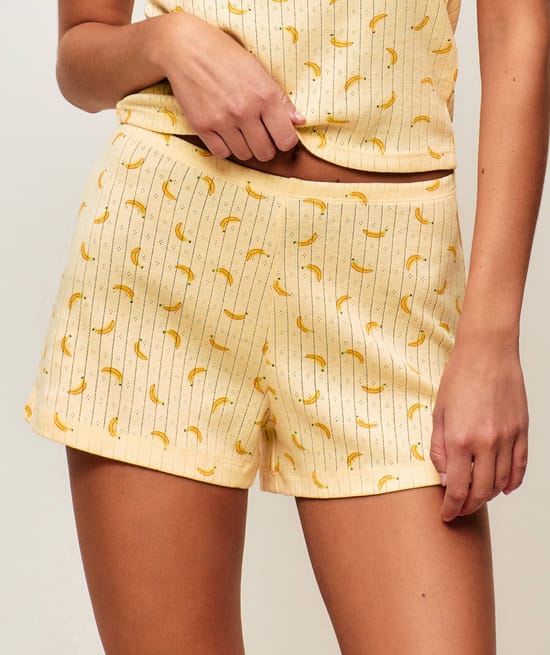 Short in printed pointelle bananas;