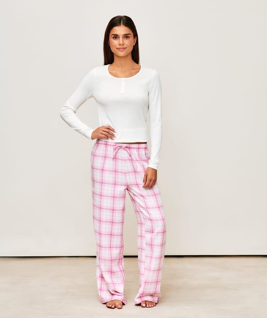 Plaid flannel trousers;