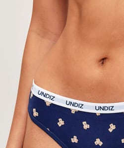 Cotton bear-patterned panties;