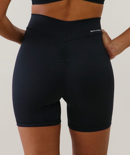 Cycling shorts in microfibre;