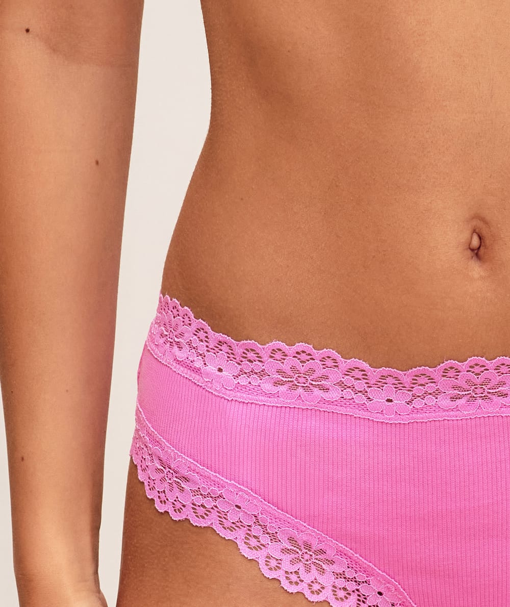Cheeky in cotton and lace;