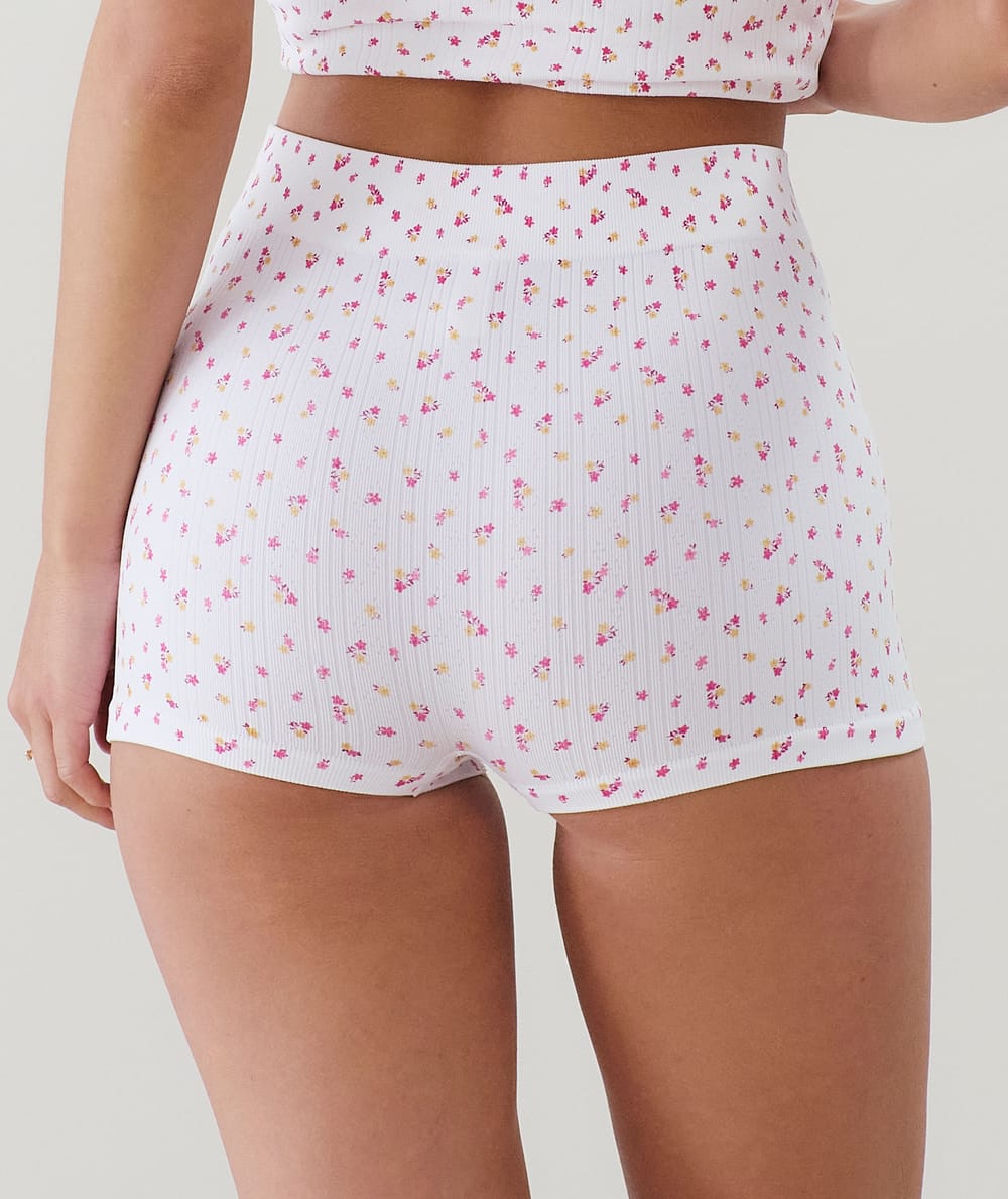 Short seamless;