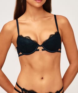 Lace push-up bra with ring;