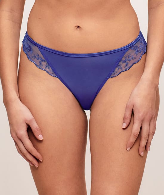 Thong with floral embroidery;