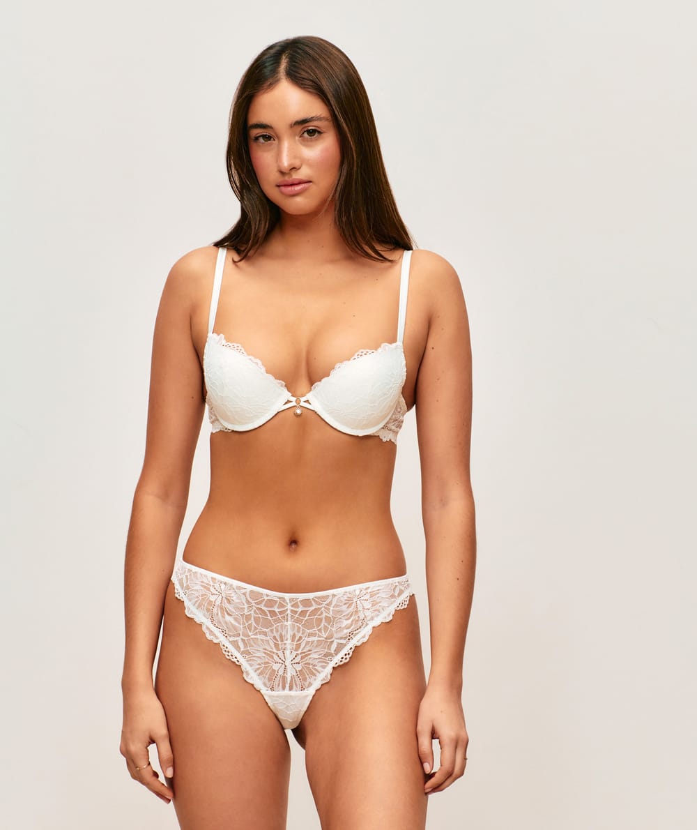 Soutien-gorge push-up en dentelle;