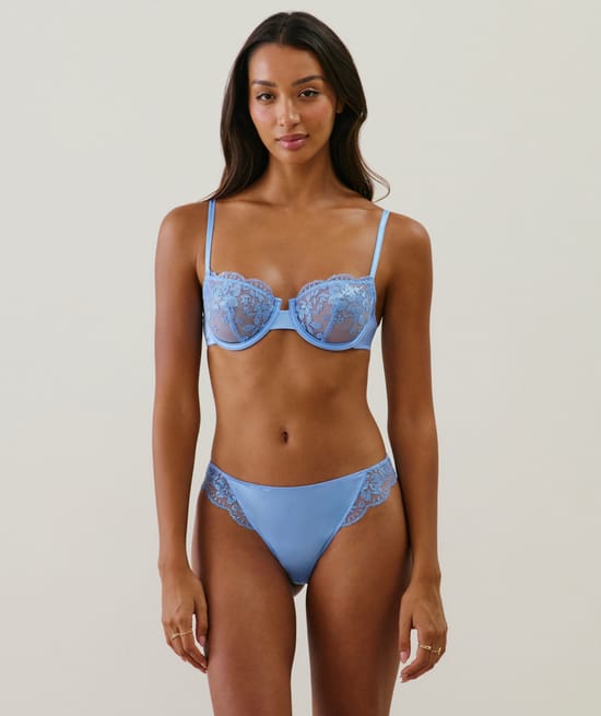 Balconette embroidered bra;